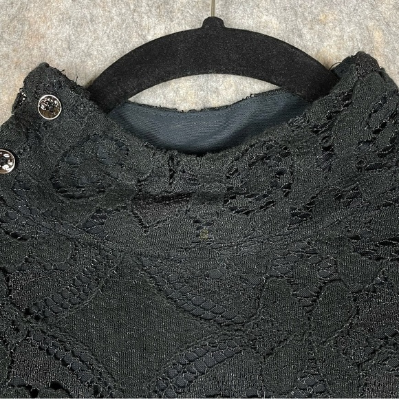 Maeve Anthropologie Black Lace Button Shoulder Romantic Feminine Charming Top MP - Picture 5 of 14